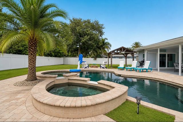 2 of 34 - 2376 Armour Drive, Dunedin, FL