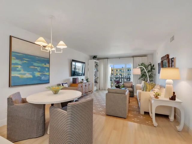 3 of 40 - 4049 Ocean Drive #402, Vero Beach, FL
