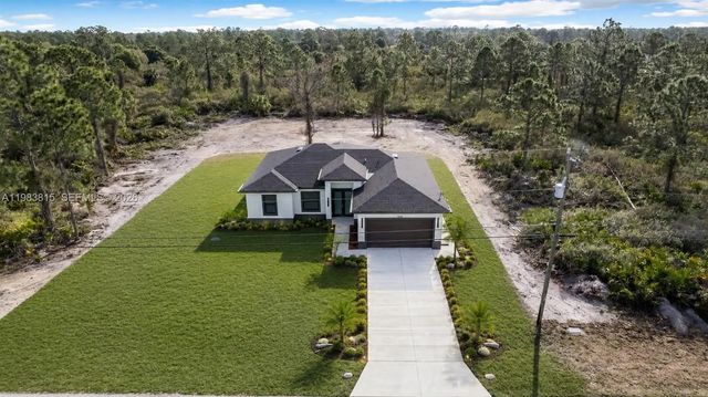 606 Johns Avenue, Lehigh Acres
