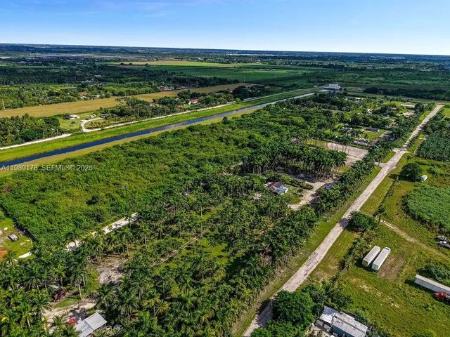 3 of 17 - 16050 Sw 206th Avenue, Miami, FL