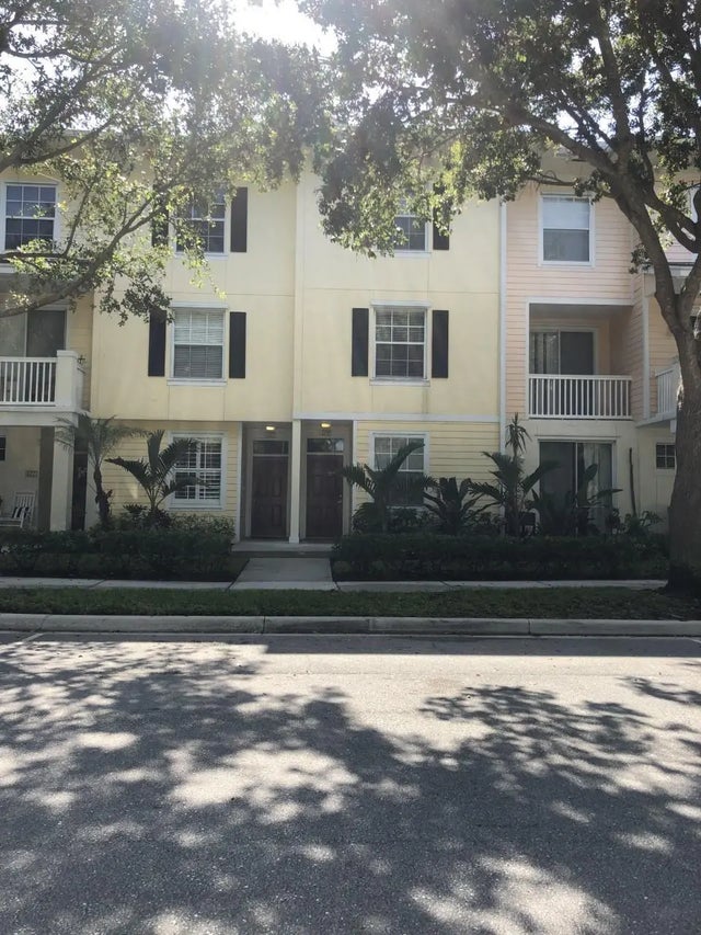 Photo of Listing #B26006793