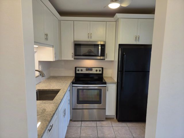 4 of 31 - 3400 Nw 48th Avenue #512, Lauderdale Lakes, FL