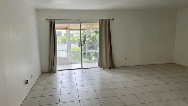 4 of 11 - 1860 Robalo Drive #104, Vero Beach, FL