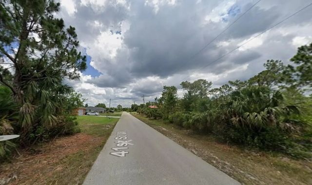 3 of 4 - 3209 41st Street W, Lehigh Acres, FL