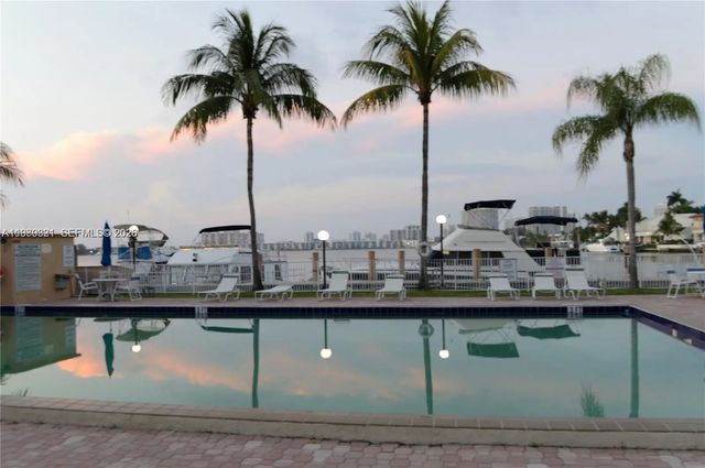 3 of 40 - 2821 N Miami Beach Boulevard #2k, North Miami Beach, FL