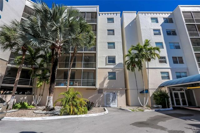 5 of 40 - 2821 N Miami Beach Boulevard #2k, North Miami Beach, FL