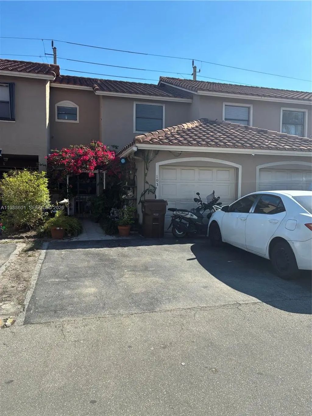 2530 W 60th Place #103-17, Hialeah