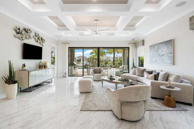 Photo of Listing #B26009551