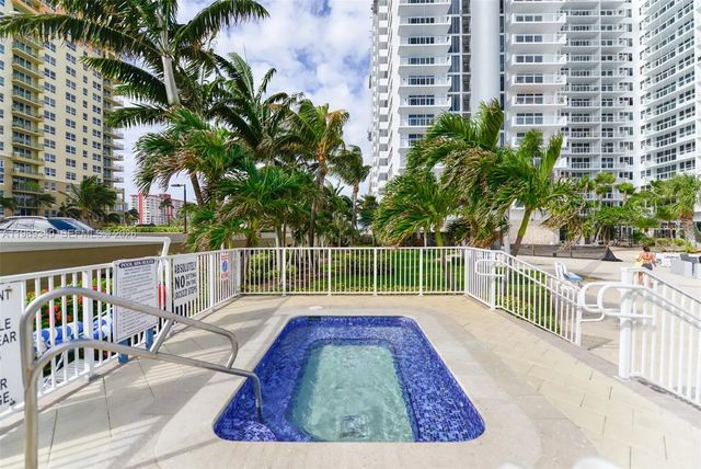 3 of 4 - 2030 S Ocean Drive #1816, Hallandale Beach, FL