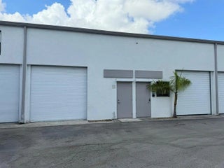 Photo of Listing #B26006891