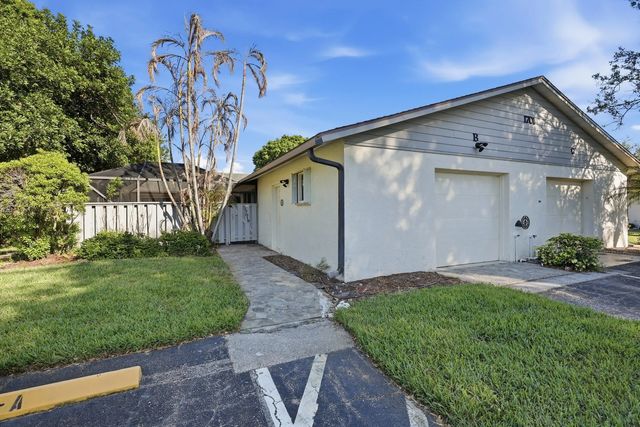2 of 34 - 1701 Mariners Cove, Fort Pierce, FL