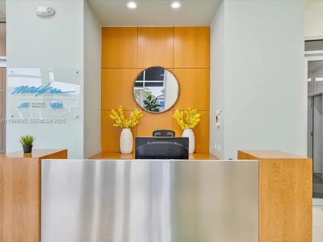 3 of 48 - 2404 Hollywood Boulevard, Hollywood, FL