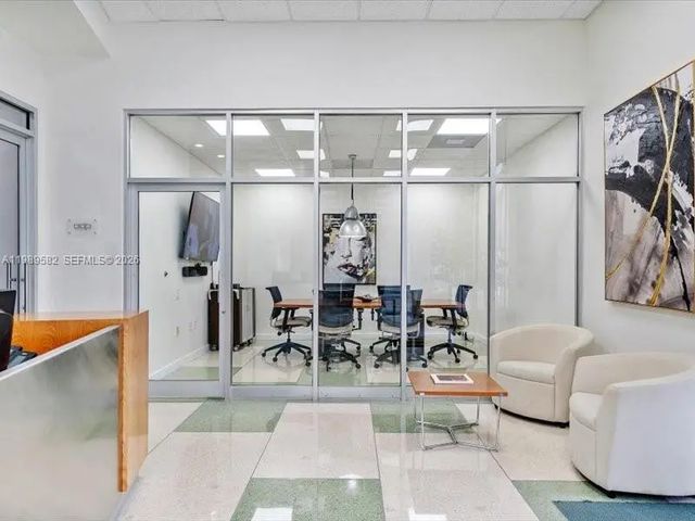5 of 48 - 2404 Hollywood Boulevard, Hollywood, FL