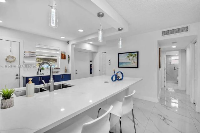 5 of 43 - 205 Se 11th Terrace #101, Dania Beach, FL