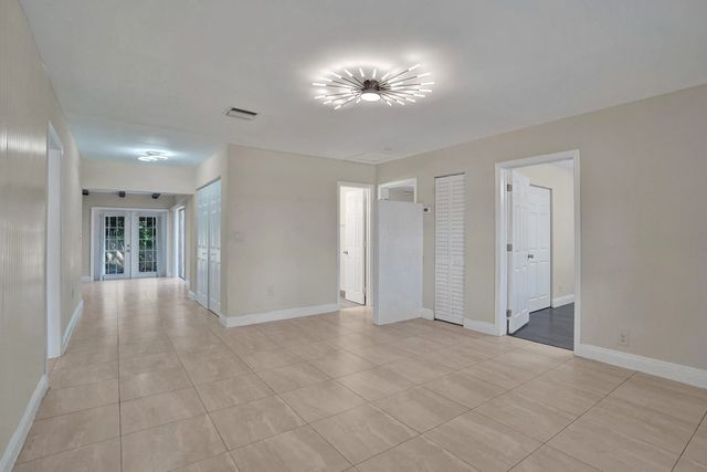 4 of 22 - 131 Ne 51st Street, Oakland Park, FL