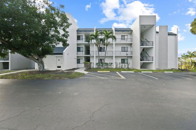3 of 35 - 1605 S Us Highway 1 #301v6, Jupiter, FL