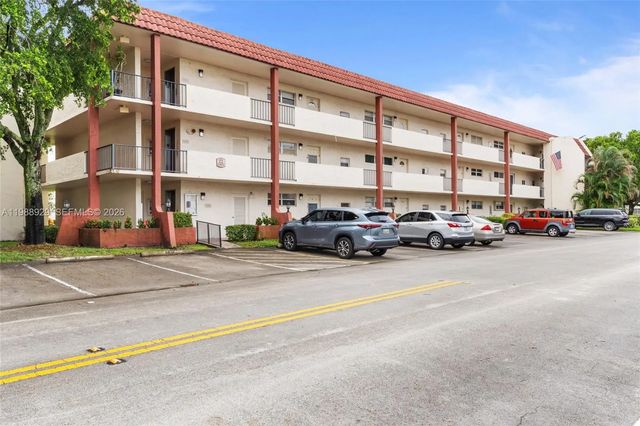 4 of 48 - 9420 S Hollybrook Lake Drive #206, Pembroke Pines, FL