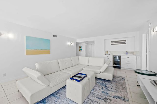 5 of 26 - 1010 S Ocean Boulevard #1502, Pompano Beach, FL