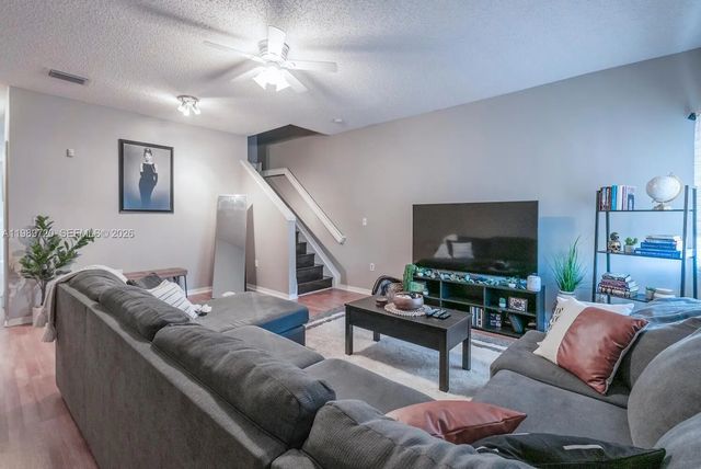 3 of 17 - 2203 Se 23rd Terrace #2203, Homestead, FL