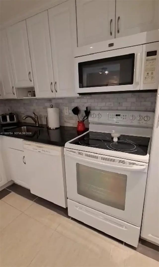 2 of 35 - 3774 Inverrary Boulevard #103p, Lauderhill, FL