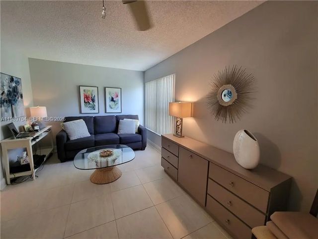5 of 35 - 3774 Inverrary Boulevard #103p, Lauderhill, FL