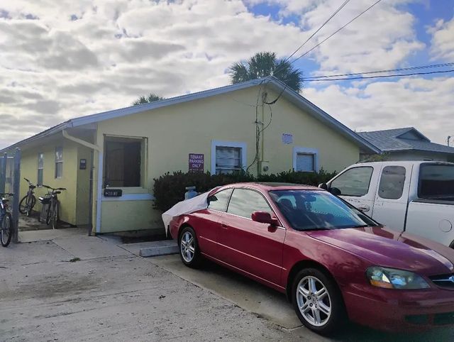 803 Se Tarpon Avenue Se, Stuart