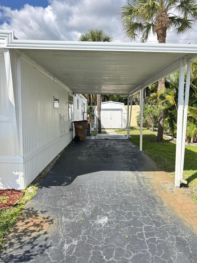 4 of 49 - 615 Alamanda Lane, Deerfield Beach, FL