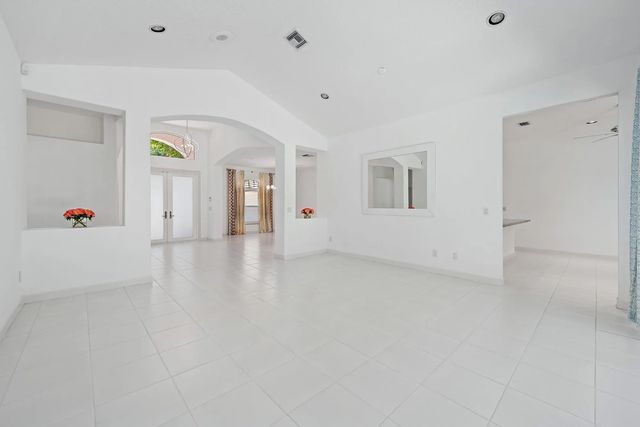 5 of 49 - 18504 Se Heritage Oaks Lane, Jupiter, FL