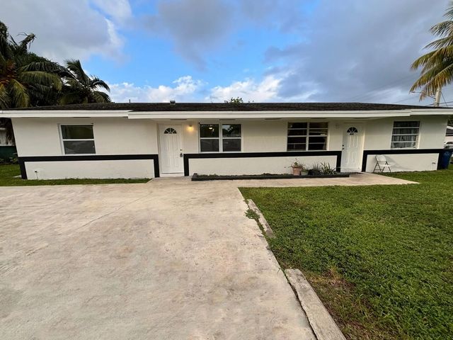 2 of 9 - 800 Sw 7th Street, Hallandale Beach, FL