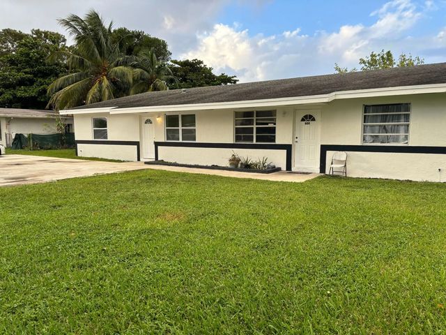 3 of 9 - 800 Sw 7th Street, Hallandale Beach, FL