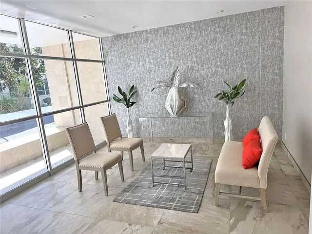 4 of 40 - 3113 S Ocean Drive #504, Hallandale Beach, FL
