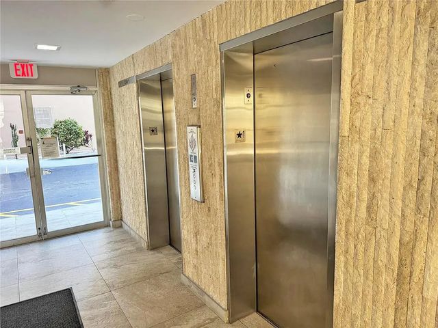 5 of 40 - 3113 S Ocean Drive #504, Hallandale Beach, FL