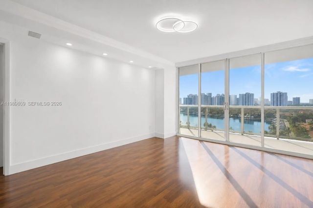 2 of 19 - 3598 Yacht Club Drive #1204, Aventura, FL