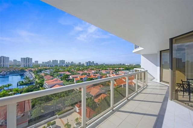 5 of 19 - 3598 Yacht Club Drive #1204, Aventura, FL