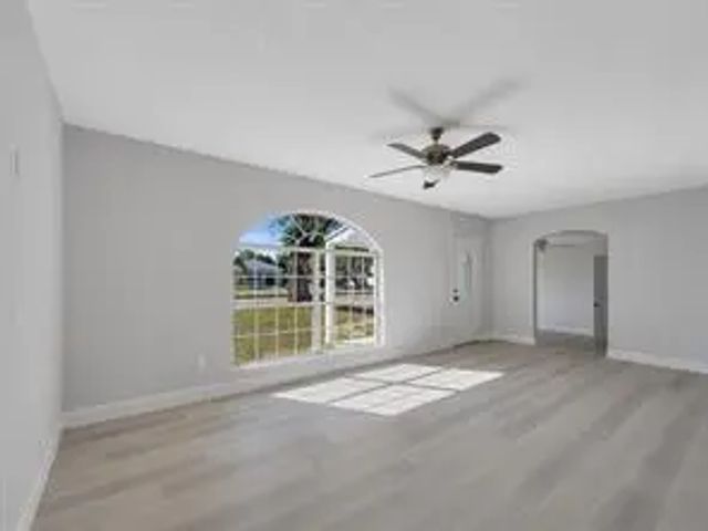4 of 25 - 2064 Atlantic Boulevard, Vero Beach, FL