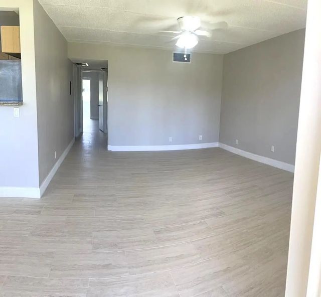 4 of 19 - 100 Village Green Circle E #112, Palm Springs, FL