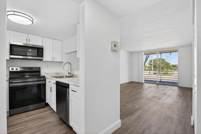 4 of 16 - 9081 Lime Bay Boulevard #209, Tamarac, FL
