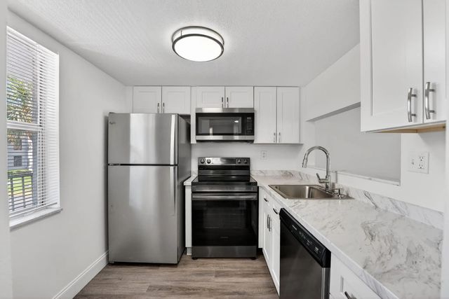 5 of 16 - 9081 Lime Bay Boulevard #209, Tamarac, FL