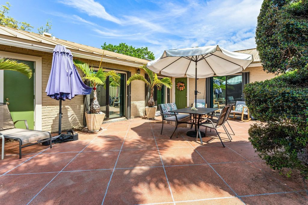 5789 Golden Eagle Circle, Palm Beach Gardens