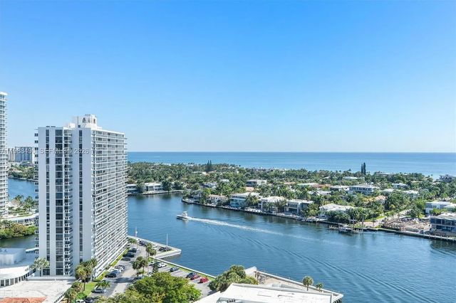 20281 E Country Cub Drive #1712, Aventura
