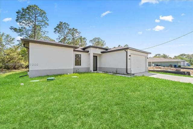 4 of 30 - 2914 67th Street W, Lehigh Acres, FL