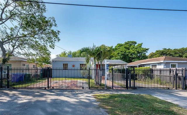 2610 Nw 33rd Street #2610-2612, Miami
