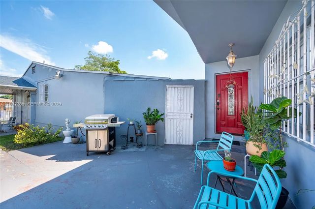 2 of 42 - 2610 Nw 33rd Street #2610-2612, Miami, FL