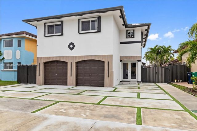 2 of 33 - 14052 Sw 167th Terrace, Miami, FL