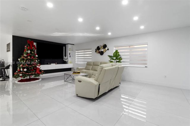 5 of 33 - 14052 Sw 167th Terrace, Miami, FL