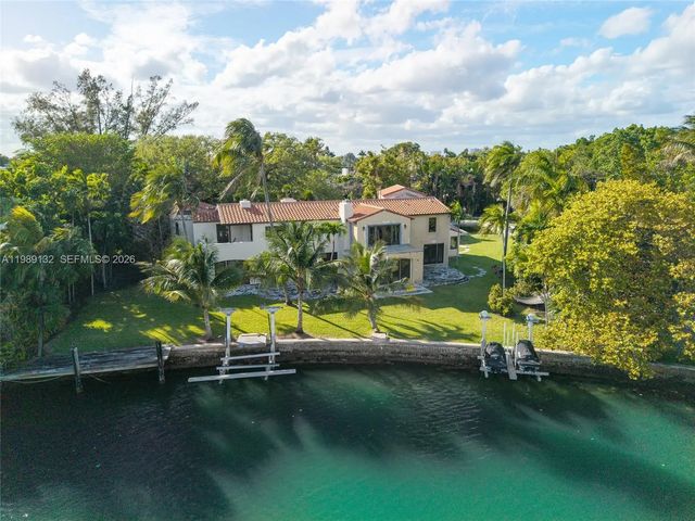 3 of 8 - 5005 Lakeview Drive, Miami Beach, FL