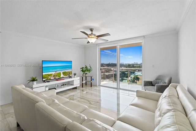 5 of 40 - 437 Golden Isles Drive #11j, Hallandale Beach, FL