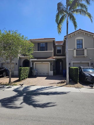 Photo of Listing #B26007375