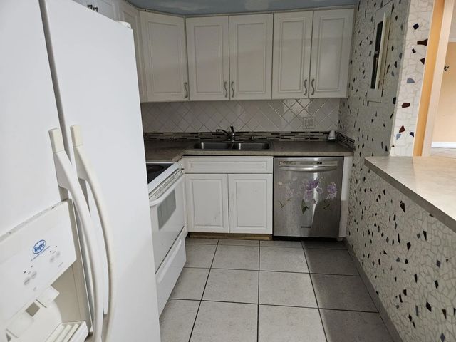 2 of 10 - 5570 Nw 44th Street Nw #107a, Lauderhill, FL