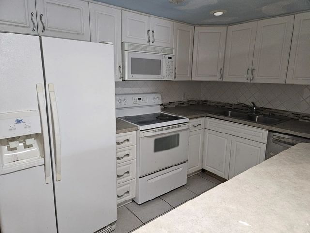 3 of 10 - 5570 Nw 44th Street Nw #107a, Lauderhill, FL